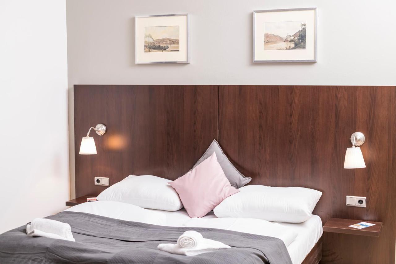 Stephansdom Premium Apartments Wina Bagian luar foto