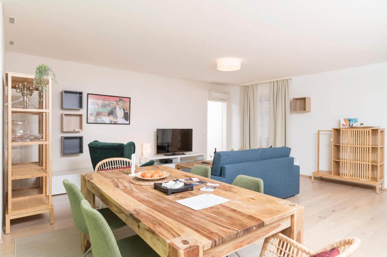 Stephansdom Premium Apartments Wina Bagian luar foto
